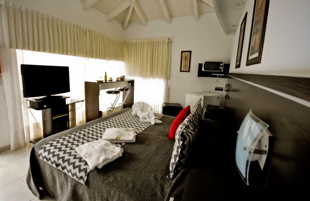 Villa La Font Apart Hotel & Spa Вилья-Карлос-Пас Экстерьер фото